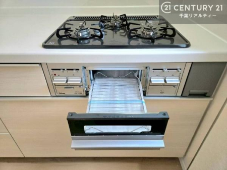 �L�b�`�� �R�����͎O������̂ł������̓����i�s���ł��܂��B
�������O�����t���ł��B�����X�y�[�X���L�X���Ă���׍�Ƃ����₷���I�g�����肪�ǂ��V�X�e���L�b�`���ł��I