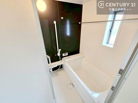 ���� �������������l�̕��͋C�̃o�X���[���́A�����o�Ă��ăo�X�^�C�����[���I
���d���撣���Ă��邲�J���ɂ��D�݂̓����̓����܂����āA�y����ł݂Ă͂������ł��傤���H