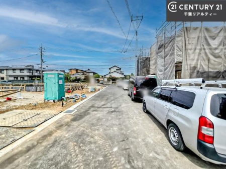 �O�ʓ��H�܂ތ��n�ʐ^ ���ӊ���A���q�l�̂���]�ɍ������������ꏏ�ɂ��ē���v���܂��B�Z��[���A�h�o�C�U�[�ɂ�邲���k������܂��B���Ђ͂��₢���킹�ɑ��Ή����܂��I���҂������܂���I