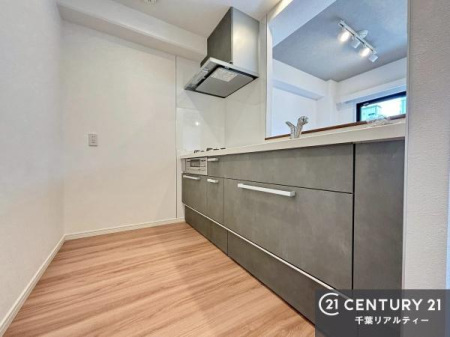 �L�b�`�� ���[�X�y�[�X���L�x�ŁA�����X�y�[�X���X�b�L���ƕЕt���Ђ�`�����p�ł��܂��I
���K�ɍ�Ƃ��ł��܂��I�����̗���������܂��I