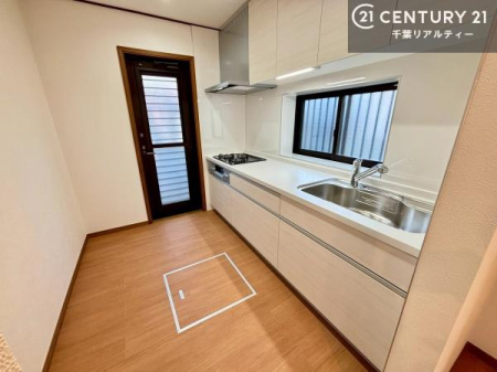 �L�b�`�� ������̂���L�b�`���́A���܂����S�~���ꎞ�I�ɊO�֏o���Ă������ƂŌ��ȏL���������ɂƂǂ߂Ă����Ȃ��čς݂܂��I�q���I�ł��ꂢ�Ȏ����ɂȂ�܂��ˁI