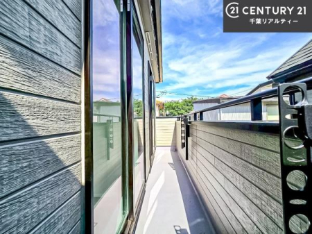 �o���R�j�[ �z������̗ǂ��o���R�j�[�ŁA�����󕨂��悭���������ł��ˁI
���V�C�̗ǂ����ɂ̓o���R�j�[�֏o�ă��t���b�V������̂��C�����悳�����ł��B