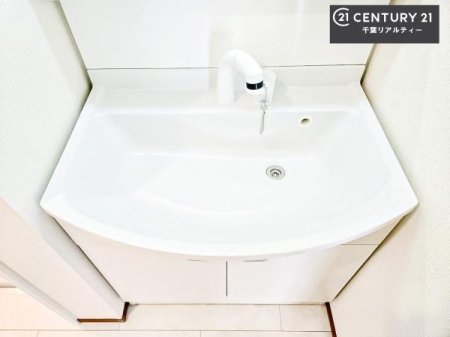 ���ʑ�E���ʏ� �[�����ʑ�{�E���́A�������˂ɂ����̂ł�����ꂪ�y�X�I���������ۂĂ܂��I
�L���C�Ȑ��ʏ��Ŏ��������̃��`�x�[�V�������オ��܂��ˁI