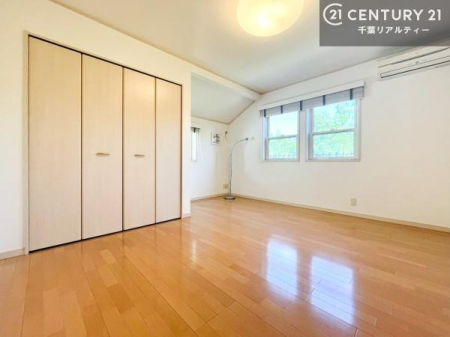 �q������ ���[�͂̂���m���ł��B����������������L�X�Ǝg���ċC�������ǂ��ł��I
�L���C�Ȗ��邢�������ŉ߂����̂́A�X�ɂ̂�т�������ł��܂��ˁI