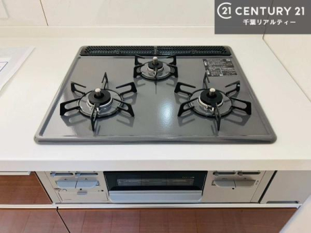 �L�b�`�� �y���d�l�z�R�����͎O������̂ł������̓����i�s���ł��܂��B
�������O�����t���ł��B�����X�y�[�X���L�X���Ă���׍�Ƃ����₷���I�g�����肪�ǂ��V�X�e���L�b�`���ł��I
