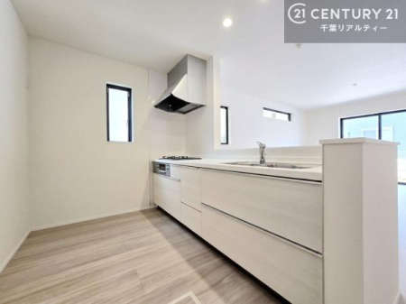 �L�b�`�� ���[�X�y�[�X���L�x�ŁA�����X�y�[�X���X�b�L���ƕЕt���Ђ�`�����p�ł��܂��I
���K�ɍ�Ƃ��ł��A�Ǝ��̌����A�b�v�I�����̗���������܂��I