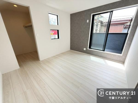 �Q�� �o���R�j�[�ɖʂ��Ă���m���ł��B���邭�����肪����A���C����������ł��܂��I���N���āA�O�ɏo�Ĕw�L�т����[�ċz�����ǂ������}������邱�Ƃ��ł��܂��B