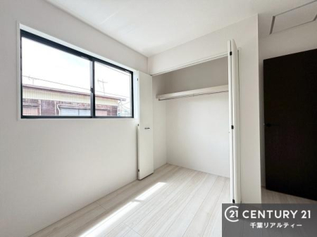 �q������ ���[�͂̂���m���ł��B����������������L�X�Ǝg���ċC�������ǂ��ł��I
�L���C�Ȗ��邢�������ŉ߂����̂́A�X�ɂ̂�т�������ł��܂��ˁI