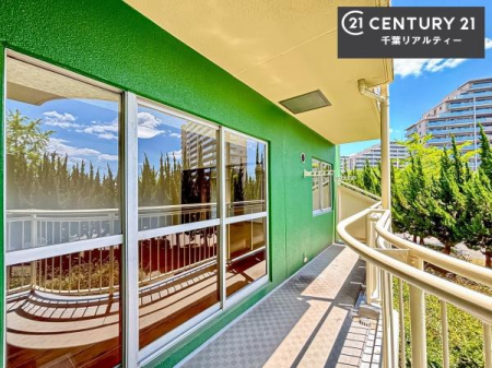 �o���R�j�[ �z������̗ǂ��o���R�j�[�ŁA�����󕨂��悭���������ł��ˁI
���V�C�̗ǂ����ɂ̓o���R�j�[�֏o�ă��t���b�V������̂��C�����悳�����ł��B
