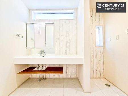 ���ʑ�E���ʏ� �I�[�v���^�C�v�̐��ʑ�́A�������ōa���Ȃ�������ꂪ���₷�����͓I�Ȑ��ʑ�ł��I�����̐g�x�x�����K�I