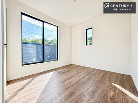 �Q�� �o���R�j�[�ɖʂ��Ă���m���ł��B���邭�����肪����A���C����������ł��܂��I���N���āA�O�ɏo�Ĕw�L�т����[�ċz�����ǂ������}������邱�Ƃ��ł��܂��B