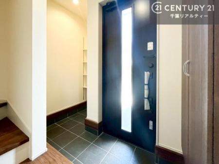 ���� ���֎��[���[�����Ă���̂ŁA���֎��肪�X�b�L���Еt�����q���ɌC�̒u����ɍ���܂���I