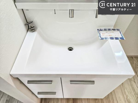 ���ʑ�E���ʏ� �[�����ʑ�{�E���́A�������˂ɂ����̂ł�����ꂪ�y�X�I���������ۂĂ܂��I
�L���C�Ȑ��ʏ��Ŏ��������̃��`�x�[�V�������オ��܂��ˁI