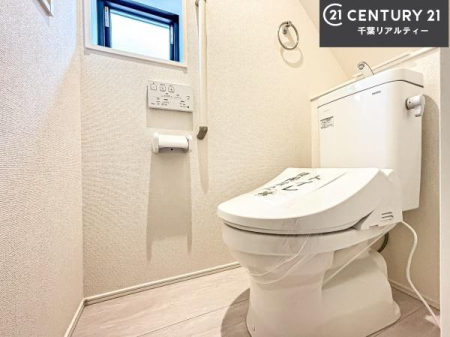 �g�C�� �������֍��ɂ��A�~��͕֍����g�����ł���̂ŗ₽���֍��ɍ��炸�ɍςފ������d�l�ł��I