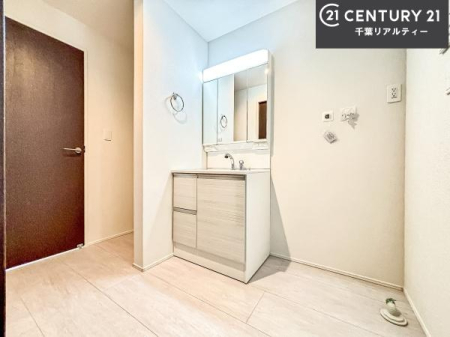 ���ʑ�E���ʏ� �g�Ȃ�𐮂�����ʏ��́A���������厖�ł��I������̐������̂��镵�͋C�����o�I�C�����悭���g�����������܂��B
