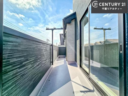 �o���R�j�[ �z������̗ǂ��o���R�j�[�ŁA�����󕨂��悭���������ł��ˁI
���V�C�̗ǂ����ɂ̓o���R�j�[�֏o�ă��t���b�V������̂��C�����悳�����ł��B