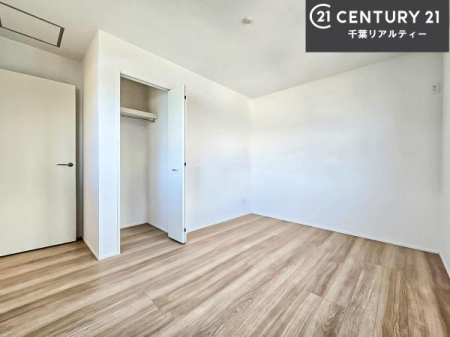 �Q�� ���[�͂̂���m���ł��B����������������L�X�Ǝg���ċC�������ǂ��ł��I
�L���C�Ȗ��邢�������ŉ߂����̂́A�X�ɂ̂�т�������ł��܂��ˁI