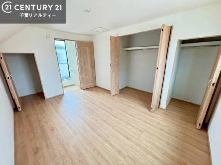 �Q�� ���[�͂̂���m���ł��B����������������L�X�Ǝg���ċC�������ǂ��ł��I
�L���C�Ȗ��邢�������ŉ߂����̂́A�X�ɂ̂�т�������ł��܂��ˁI