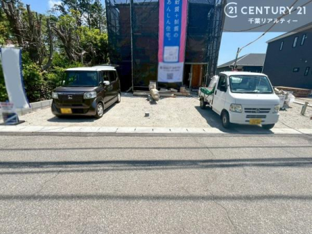 ���ԏ� ���ԃX�y�[�X��2�䕪����܂��I(�Ԏ�ɂ��)�Z�J���h�J�[�͂������A�o�C�N�⎩�]�ԂȂǂ��u���ꏊ�ɍ���܂���B