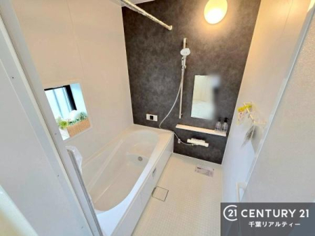 ���� �������������l�̕��͋C�̃o�X���[���́A�����o�Ă��ăo�X�^�C�����[���I
���d���撣���Ă��邲�J���ɂ��D�݂̍���̓����܂����āA�y����ł݂Ă͂������ł��傤���H