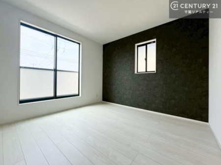 �m�� �o���R�j�[�ɖʂ��Ă���m���ł��B���邭�����肪����A���C����������ł��܂��I���N���āA�O�ɏo�Ĕw�L�т����[�ċz�����ǂ������}������邱�Ƃ��ł��܂��B�i�{�H��j