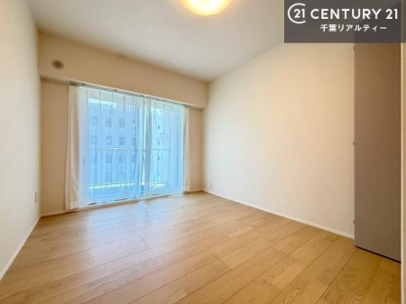�m�� ���邭���ʂ��̗ǂ������ł��B�u�V���v���v�Ƀf�U�C�����ꂽ�����B���R�x�������̂ŉƋ�⃌�C�A�E�g�ł��D�݂̋�Ԃ�n��グ���܂��B�����x�A���n�ɂĂ��m�F���������B