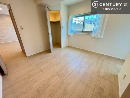 ���r���O�ȊO�̋��� ���[�X�y�[�X���[���I�������X�b�L�����ڂ��鎖���ł��܂��ˁB
�Ƌ��I�΂Ȃ��V���v���ȃf�U�C���ׁ̈A�Ƌ��I�΂����C�ɓ���̋�ԍ�肪�ł������ł��ˁB