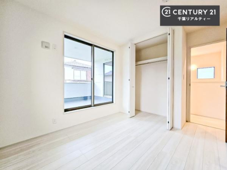 �Q�� �o���R�j�[�ɖʂ��Ă���m���ł��B���邭�����肪����A���C����������ł��܂��I���N���āA�O�ɏo�Ĕw�L�т����[�ċz�����ǂ������}������邱�Ƃ��ł��܂��B