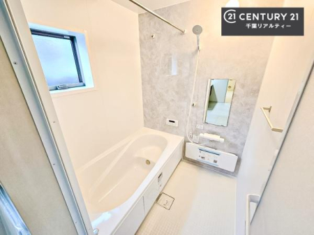 ���� �������������l�̕��͋C�̃o�X���[���́A�����o�Ă��ăo�X�^�C�����[���I
���d���撣���Ă��邲�J���ɂ��D�݂̍���̓����܂����āA�y����ł݂Ă͂������ł��傤���H