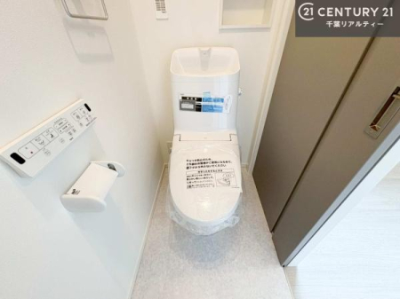�g�C�� �������֍��ɂ��A�~��͕֍����g�����ł���̂ŗ₽���֍��ɍ��炸�ɍςފ������d�l�ł��I�V���v���ȃJ���[����Ƃ��Ă���̂ŁA������ꂪ���₷���ł��B