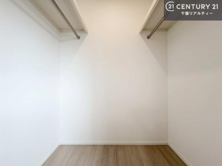 ���[ �E�H�[�N�C���N���[�[�b�g�t���ł��B��������̂��m���Ȃǂ����[���Ă��������ł��ˁI���ɂ���@�������ȂǋG�ߕ��̑傫�ȉƓd�����[�ł��܂��I
