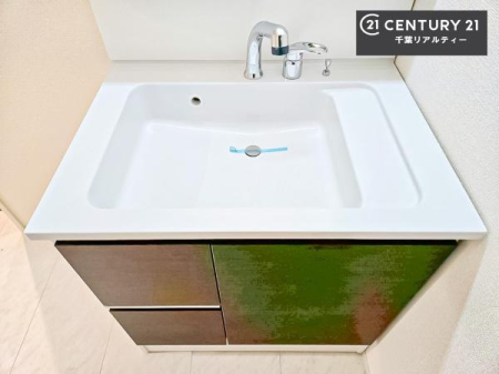 ���ʑ�E���ʏ� �[�����ʑ�{�E���́A�������˂ɂ����̂ł�����ꂪ�y�X�I���������ۂĂ܂��I
�L���C�Ȑ��ʏ��Ŏ��������̃��`�x�[�V�������オ��܂��ˁI
