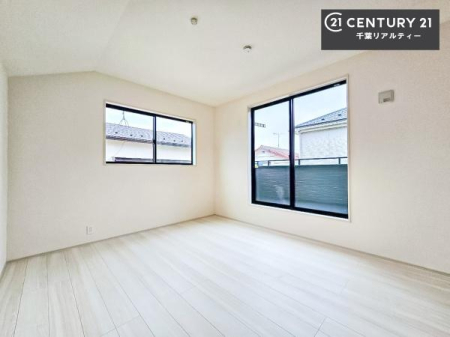 �Q�� �o���R�j�[�ɖʂ��Ă���m���ł��B���邭�����肪����A���C����������ł��܂��I���N���āA�O�ɏo�Ĕw�L�т����[�ċz�����ǂ������}������邱�Ƃ��ł��܂��B