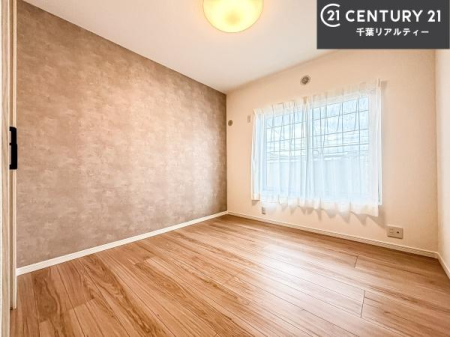�m�� �o���R�j�[�ɖʂ��Ă���m���ł��B���邭�����肪����A���C����������ł��܂��I���N���āA�O�ɏo�Ĕw�L�т����[�ċz�����ǂ������}������邱�Ƃ��ł��܂��B