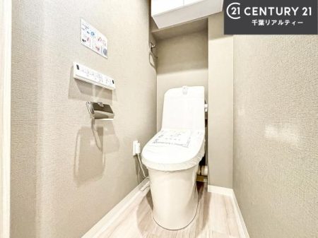 �g�C�� �������֍��ɂ��A�~��͕֍����g�����ł���̂ŗ₽���֍��ɍ��炸�ɍςފ������d�l�ł��I�V���v���ȃJ���[����Ƃ��Ă���̂ŁA������ꂪ���₷���ł��B