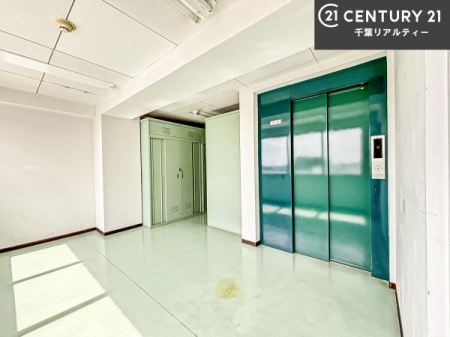 ���̑����p�� �G���x�[�^�[�����ŁA���X�̈ړ������K�B
�����̓��₨�ו��̑������ł��A�X���[�Y�ɂ��A��������܂��I