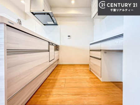 �L�b�`�� ���[�X�y�[�X���L�x�ŁA�����X�y�[�X���X�b�L���ƕЕt���Ђ�`�����p�ł��܂��I
���K�ɍ�Ƃ��ł��܂��I�����̗���������܂��I