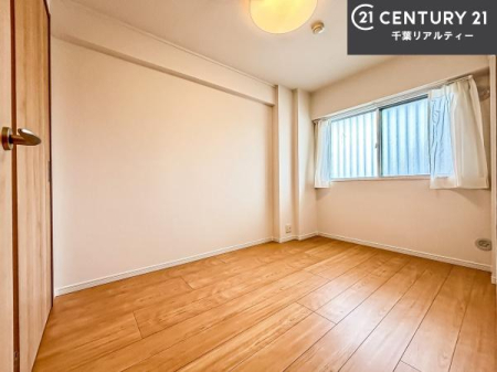 �q������ �V���v���Ń��C�A�E�g���₷���m���́A���q�l�̂������Ƃ��Ă��œK�B�����ɍ��킹�ď_��ɂ��g�����������܂��B