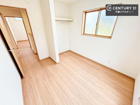 �q������ �|���o�������Ȃ��������́A���q�l�̂������Ƃ��Ă����S�ł��I
���[�X�y�[�X���[�����Ă���̂ŎU�炩�������������T�b�ƕЕt�����܂��I