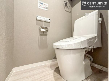 �g�C�� �������֍��ɂ��A�~��͕֍����g�����ł���̂ŗ₽���֍��ɍ��炸�ɍςފ������d�l�ł��I�V���v���ȃJ���[����Ƃ��Ă���̂ŁA������ꂪ���₷���ł��B