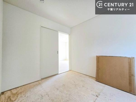 �a�� �a���ł͂��q�l���]��ł����������S�z�͂قƂ�ǂ���܂���B
�Ǝ��̍��ԂɃ}�}��p�p���Q�����Ŏg����x�e�X�y�[�X�Ƃ��Ă����p�I���a���͌��ݎ{�H�r��