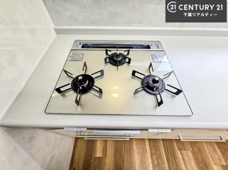�L�b�`�� �R�����͎O������̂ł������̓����i�s���ł��܂��B
�������O�����t���ł��B�����X�y�[�X���L�X���Ă���׍�Ƃ����₷���I�g�����肪�ǂ��V�X�e���L�b�`���ł��I