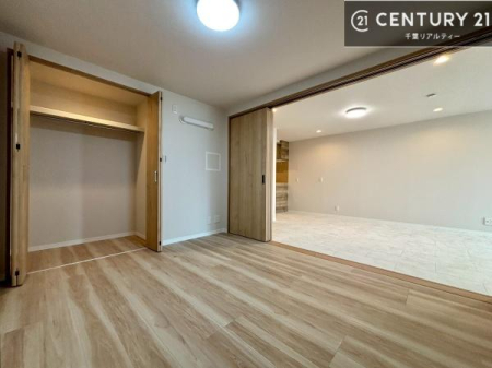�q������ ���r���O�Ɨאڂ����m���I�e�䂳��͖ڂ��͂��₷����Ƃ����Ȃ���ł����q�l������邪�ł���̂ň��S�I���[�X�y�[�X���t���Ă���̂ł��Еt�����y�X�I
