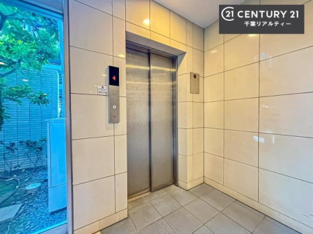 ���̑����p�� �G���x�[�^�[�����ŁA���X�̈ړ������K�B
�����̓��₨�ו��̑������ł��A�X���[�Y�ɂ��A��������܂��I