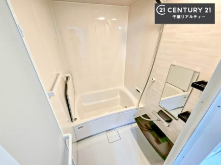 ���� �������������l�̕��͋C�̃o�X���[���́A�����o�Ă��ăo�X�^�C�����[���I
���d���撣���Ă��邲�J���ɂ��D�݂̓����̓����܂����āA�y����ł݂Ă͂������ł��傤���H