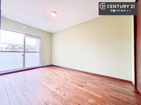 �Q�� �o���R�j�[�ɖʂ��Ă���m���ł��B���邭�����肪����A���C����������ł��܂��I���N���āA�O�ɏo�Ĕw�L�т����[�ċz�����ǂ������}������邱�Ƃ��ł��܂��B