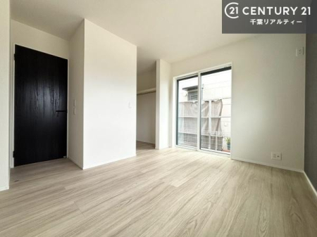 �Q�� -