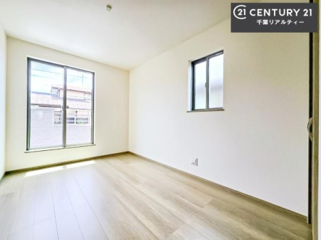 �Q�� �o���R�j�[�ɖʂ��Ă���m���ł��B���邭�����肪����A���C����������ł��܂��I���N���āA�O�ɏo�Ĕw�L�т����[�ċz�����ǂ������}������邱�Ƃ��ł��܂��B