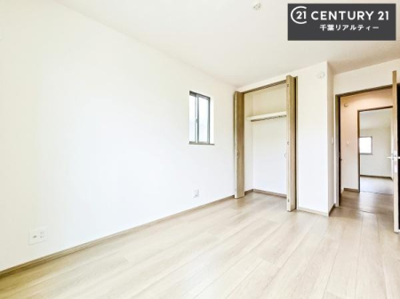 ���r���O�ȊO�̋��� ���[�X�y�[�X���[���I�������X�b�L�����ڂ��鎖���ł��܂��ˁB
�Ƌ��I�΂Ȃ��V���v���ȃf�U�C���ׁ̈A�Ƌ��I�΂����C�ɓ���̋�ԍ�肪�ł������ł��ˁB