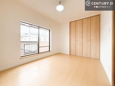 �m�� �o���R�j�[�ɖʂ��Ă���m���ł��B���邭�����肪����A���C����������ł��܂��I���N���āA�O�ɏo�Ĕw�L�т����[�ċz�����ǂ������}������邱�Ƃ��ł��܂��B